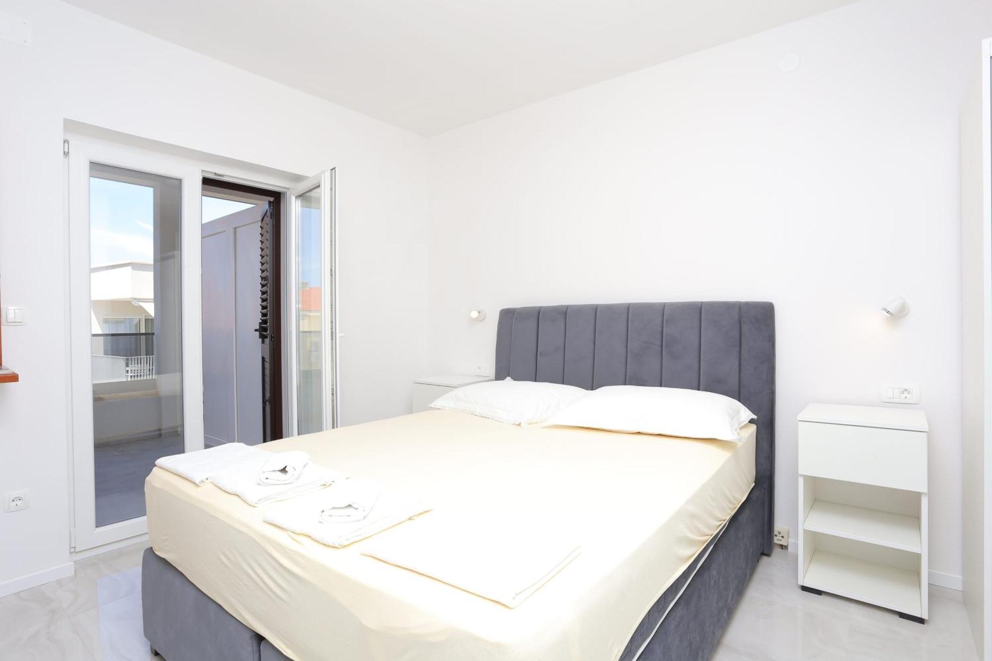 Apartments With A Parking Space Baska Voda, Makarska - 6773 エクステリア 写真
