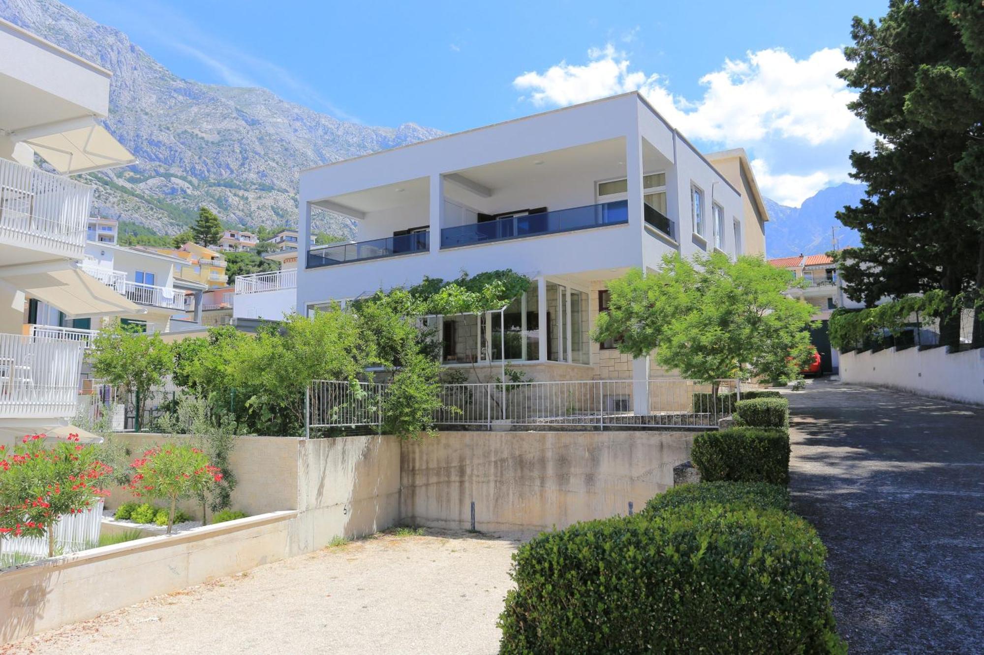 Apartments With A Parking Space Baska Voda, Makarska - 6773 エクステリア 写真