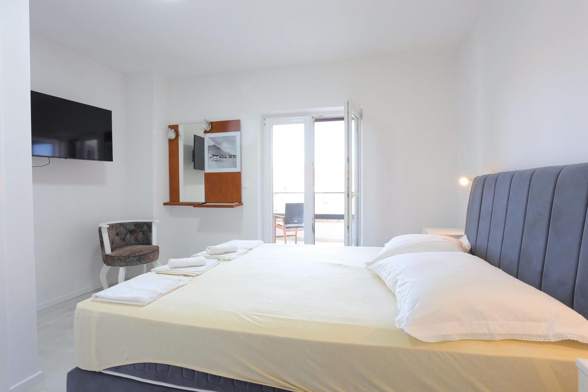 Apartments With A Parking Space Baska Voda, Makarska - 6773 部屋 写真