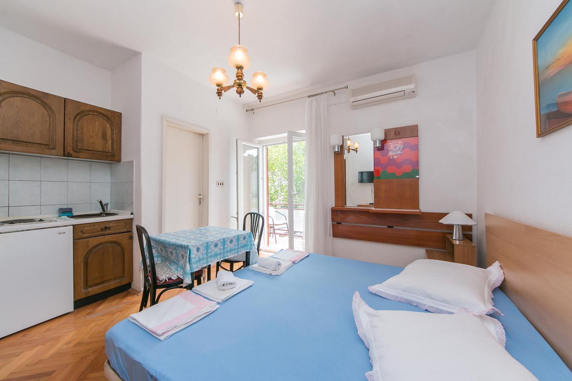 Apartments With A Parking Space Baska Voda, Makarska - 6773 部屋 写真