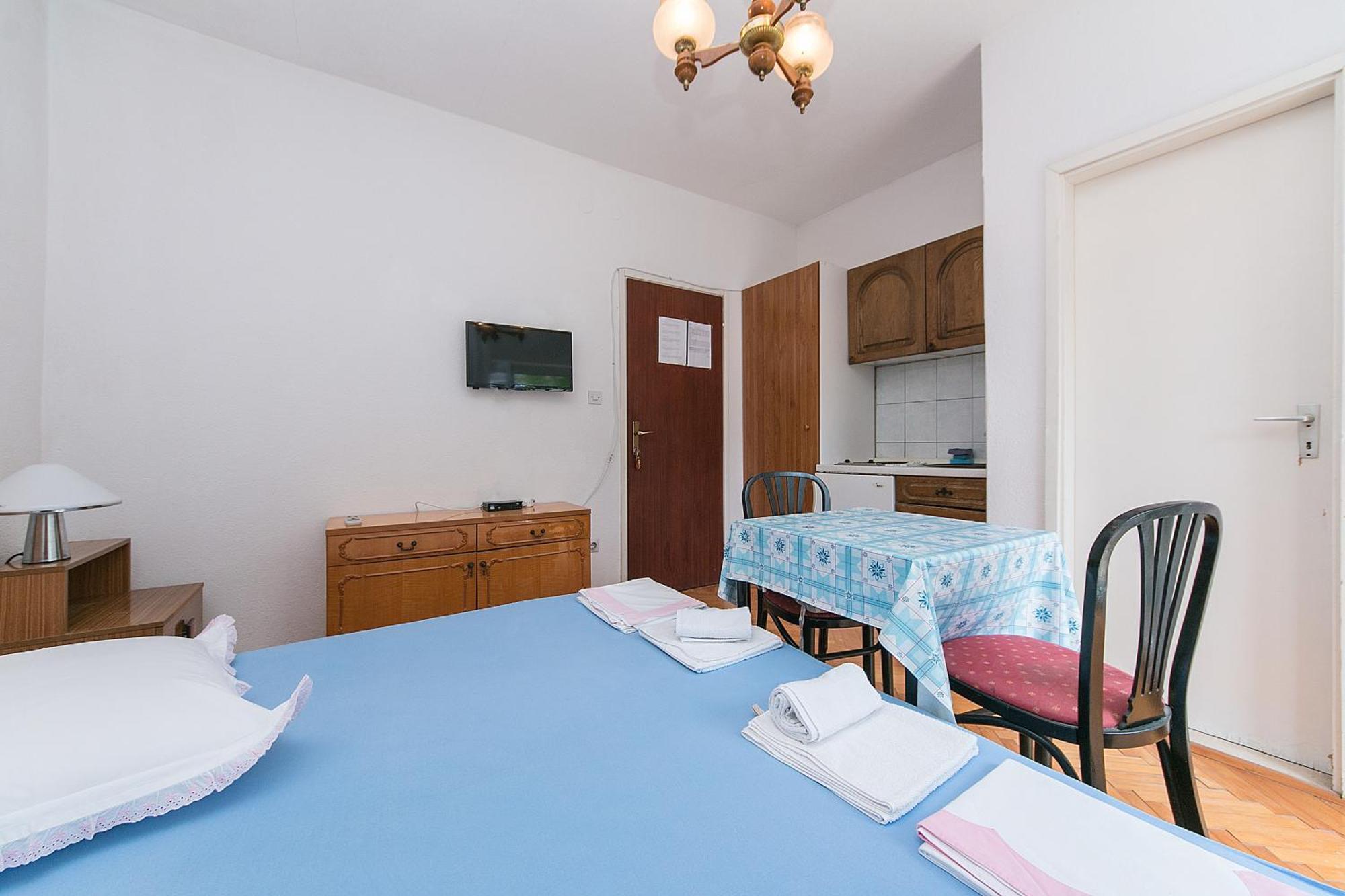 Apartments With A Parking Space Baska Voda, Makarska - 6773 部屋 写真